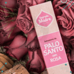 Sahumerio de Palo Santo con Rosas (8 varillas) - Imagen 2
