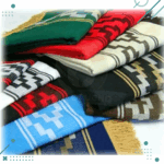 Poncho Argentino Con Hilo, Color rojo diseño guardapampa negro 140x180 - Imagen 2