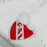 Gorro Lana Independiente, Color Blanco con Escudo Bordado (CAI) - Imagen 2